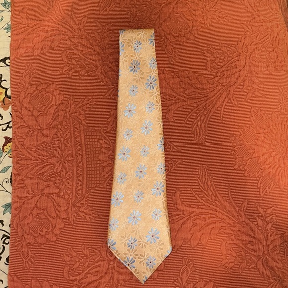 Floral Pattern Tie - Picture 3 of 7